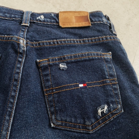 Tommy Hilfiger Uniquely Distressed Denim Shorts - Picture 6 of 10